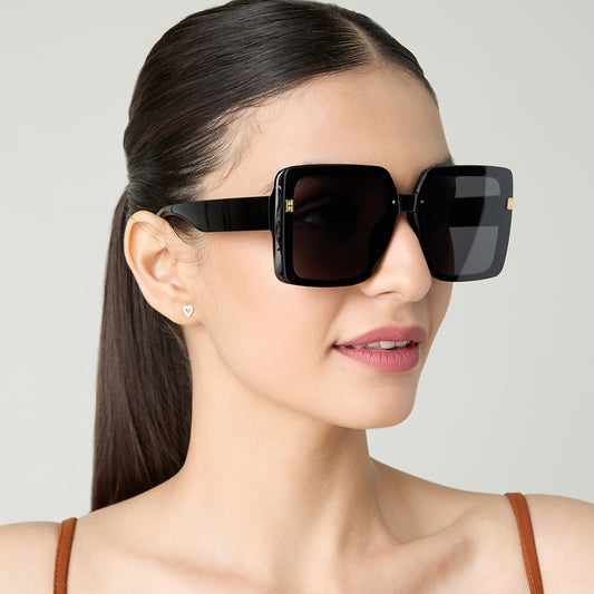 Edgy Black Square Shaped Sunglasses