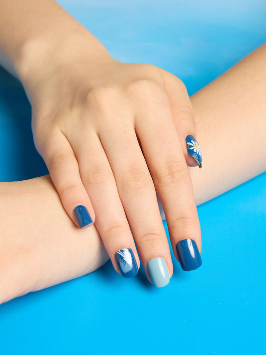 Blue Floral Design Stick On Nails