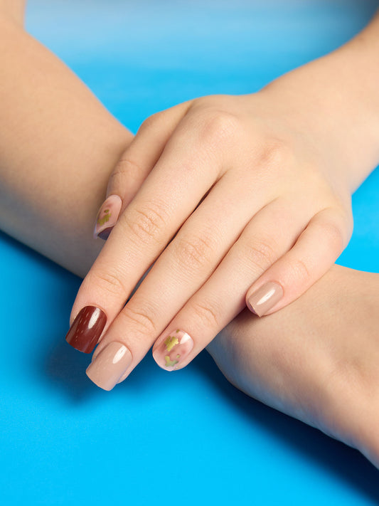 Brown Stick On Nails with Gold Design