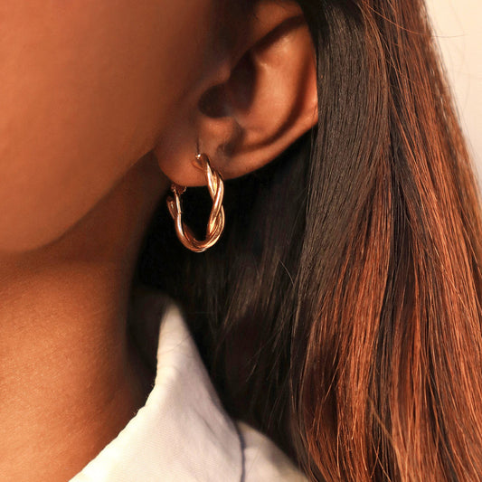 Chic Gold Twisted Pattern Hoop Earrings