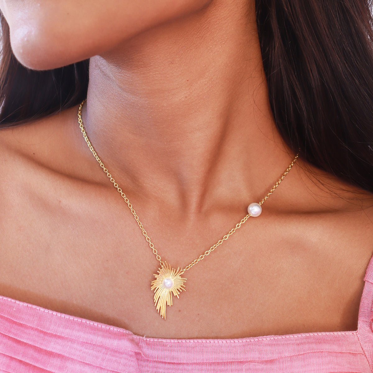 Festive Spikey Flora Gold Necklace with Pearls