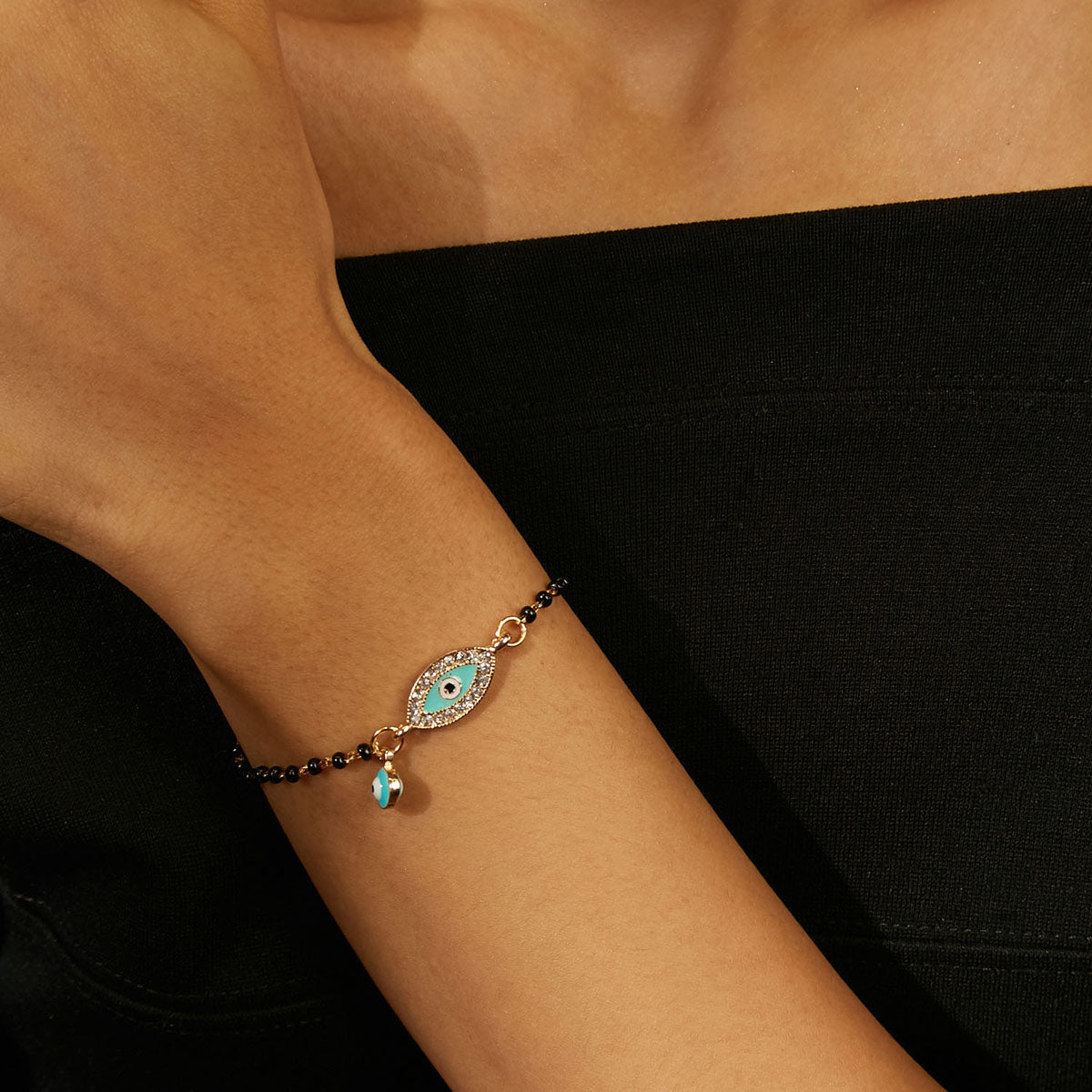 Mangalsutra Bracelet with Diamond and Black Beads