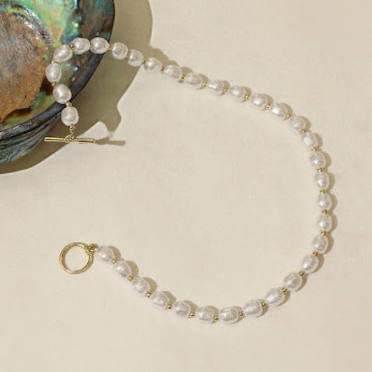Classic Pearl Toggle Necklace