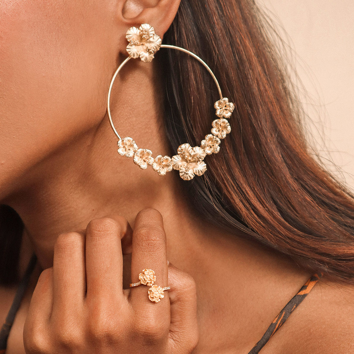 Chic Statement Floral Open Ring and Hoop Earrings Set