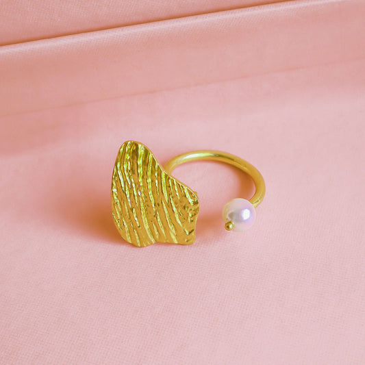 Statement Gold Toned Textured Ring with Pearl
