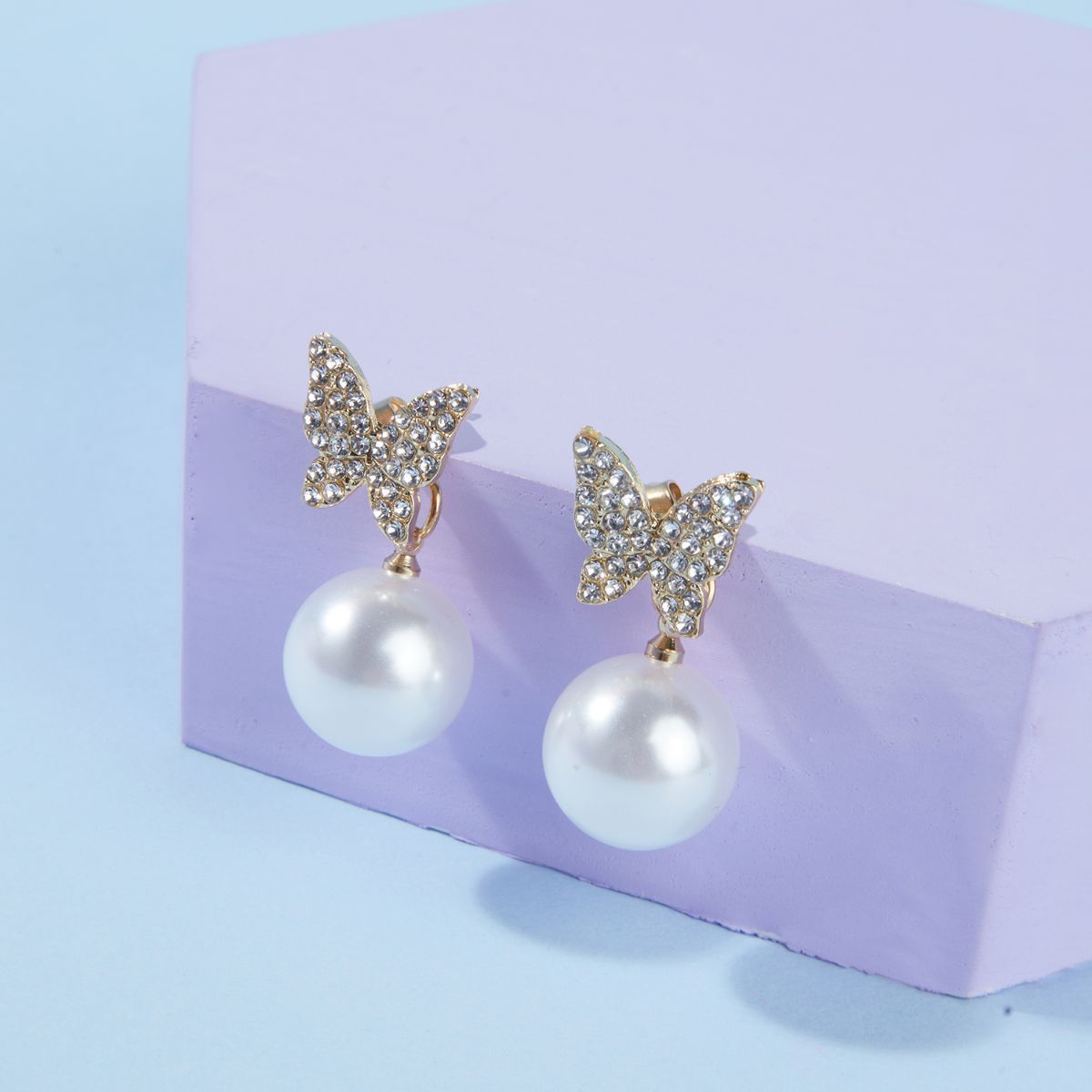 Pipa Bella by Nykaa Fashion Minimal Butterfly and Pearl Earrings